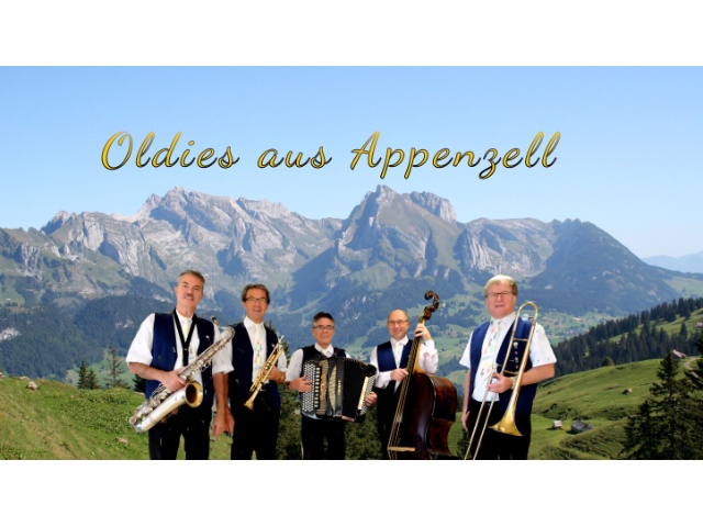 Oldies aus Appenzell vor Saentis und Schafberg mit Schrift Dancing